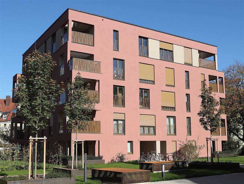 Stilvolle 3-Zimmer Penthouse-Wohnung mit Blick auf Burg und Martinskirche, 84034 Landshut (Münchnerau Nikola West)
