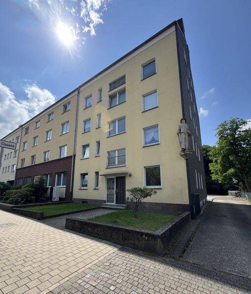 Frisch renovierte 2-Zi.-EG-Whg. mit neuer Einbauküche, 42285 Wuppertal (Barmen)