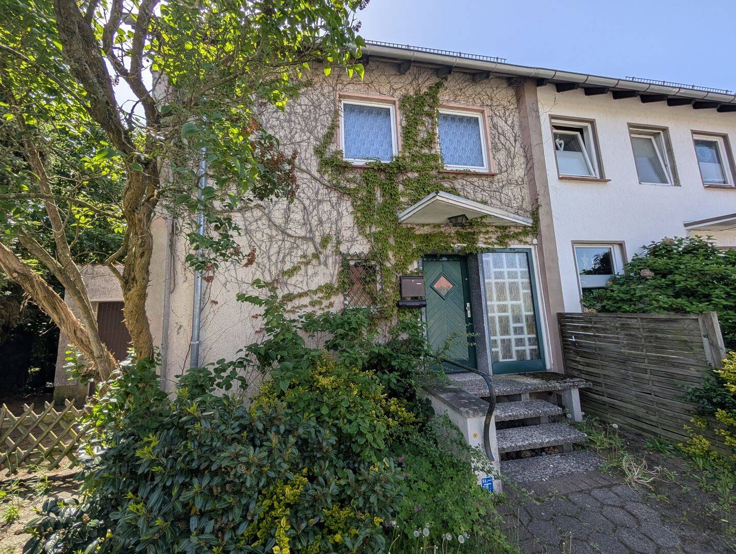 Sanierungsbedürftiges Reihenendhaus mit tollen Blick in den Garten (MA-1020-251), 29225 Celle