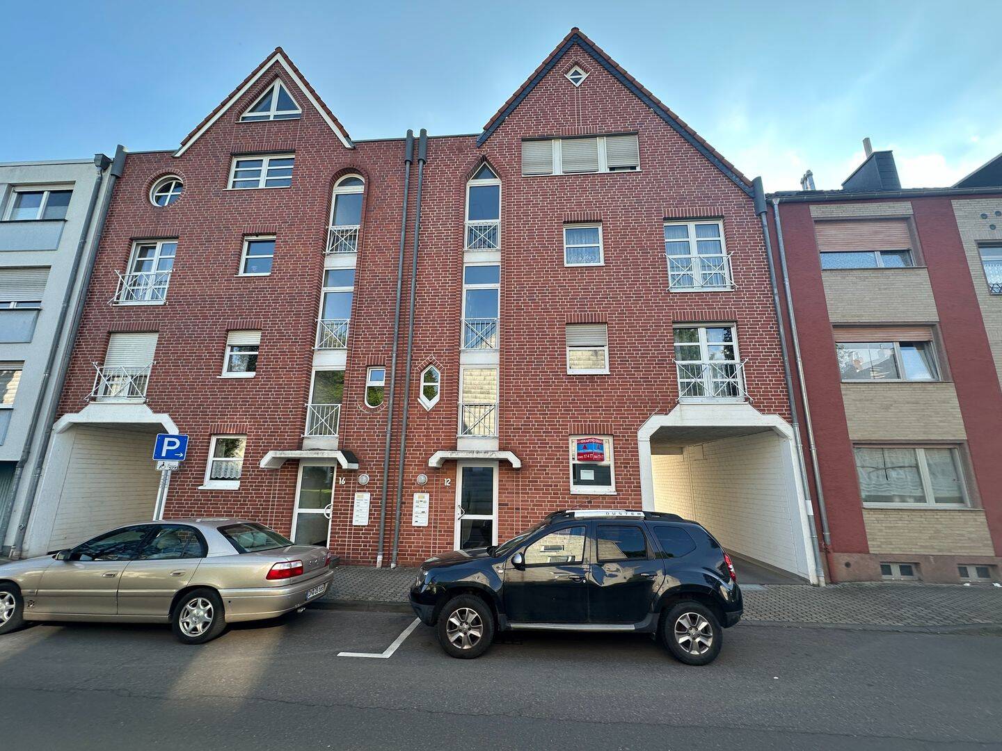 Moderne Wohnung in 52351 Düren-Stadt, mit Stellplatz und Balkon, 52351 Düren