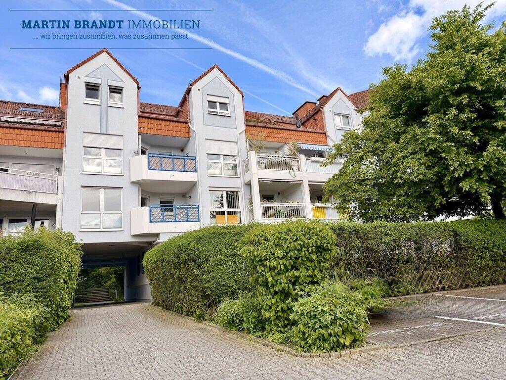 Attraktive 4 Zimmer Wohnung mit Terrasse und Garten in schöner Wohnlage von Idstein, 65510 Idstein
