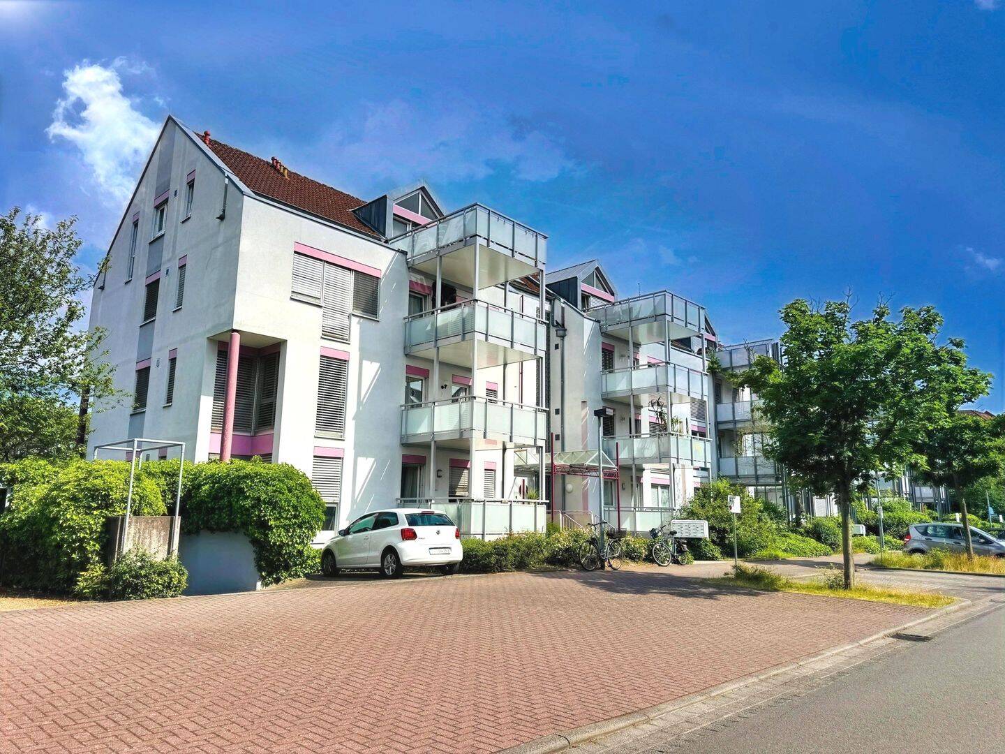 Gut vermietete Eigentumswohnung im gepflegten Mehrfamilienhaus, 63128 Dietzenbach