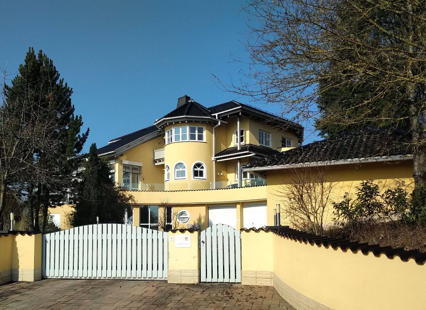 Villa in ruhiger Lage, 96242 Sonnefeld