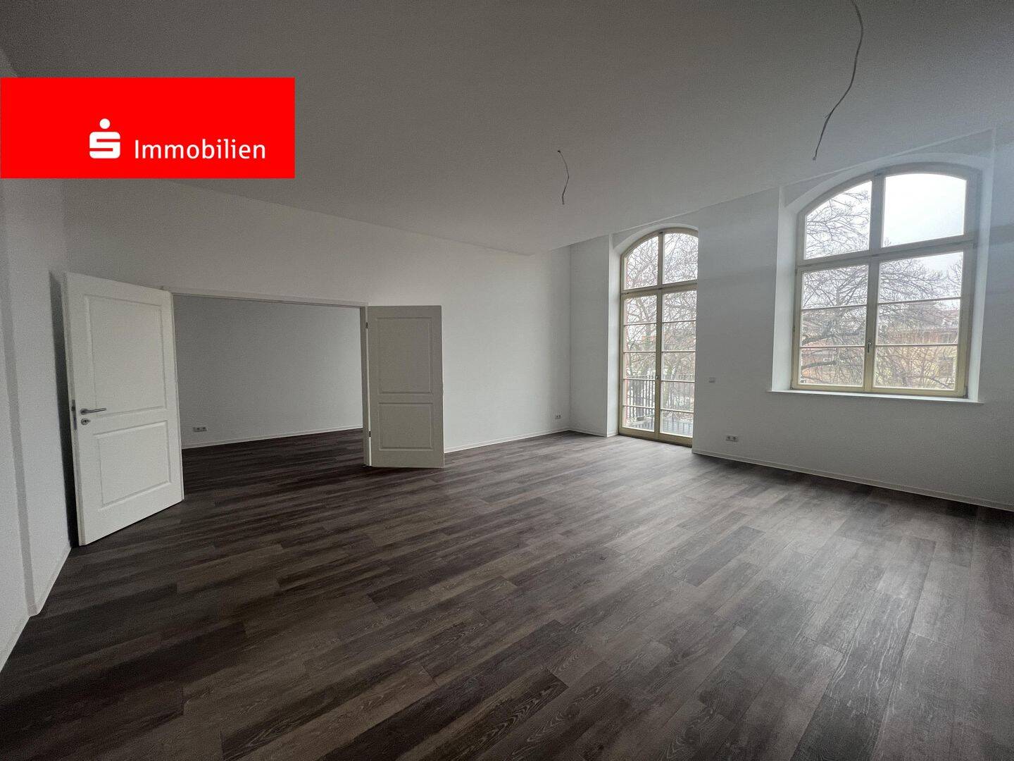 Moderne 4 Raumwohnung mit 3 Balkonen, 2 Bädern und Fahrstuhl, 99867 Gotha
