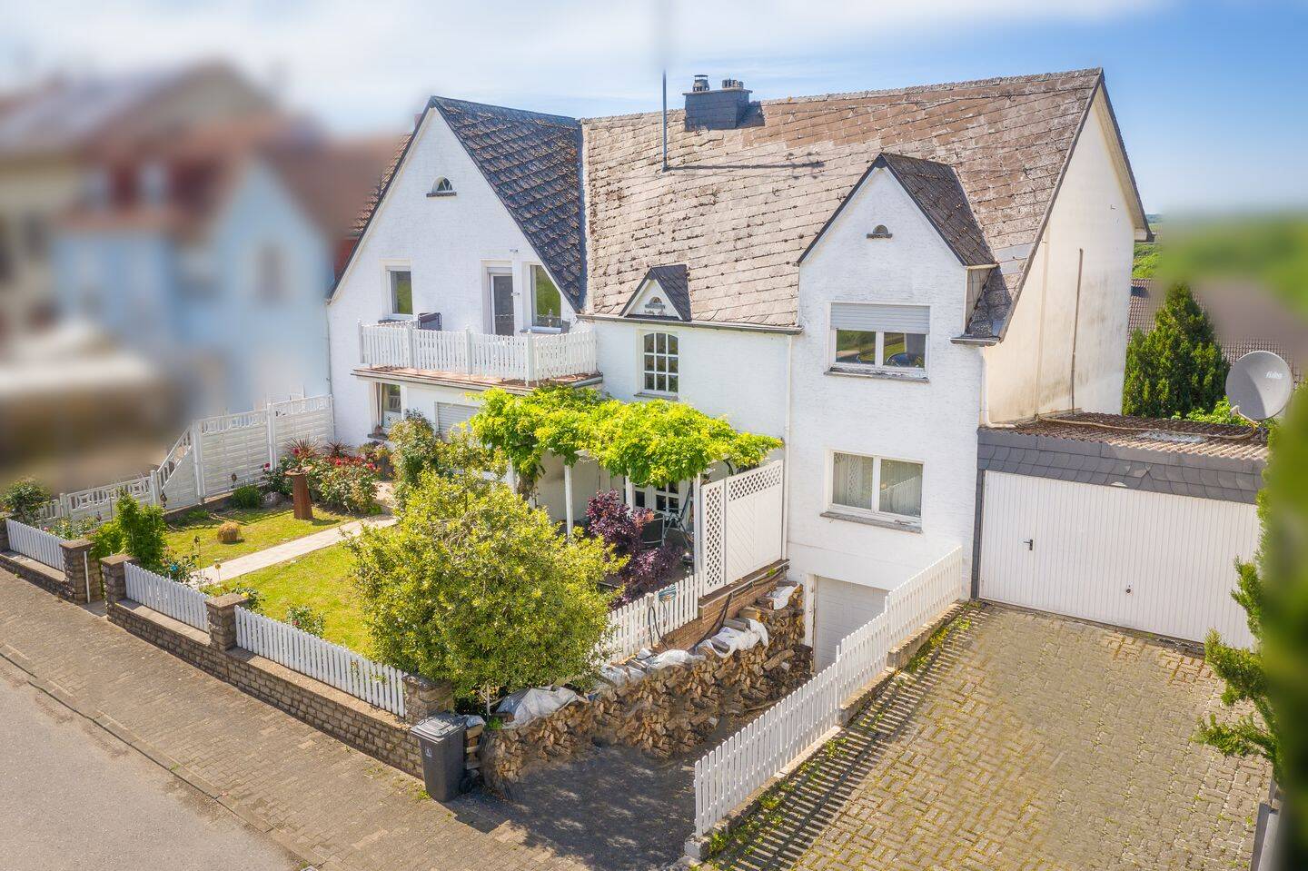 Mehrgenerationenhaus mit drei Wohneinheiten mit Charme und Potenzial in Wincheringen, 54457 Wincheringen