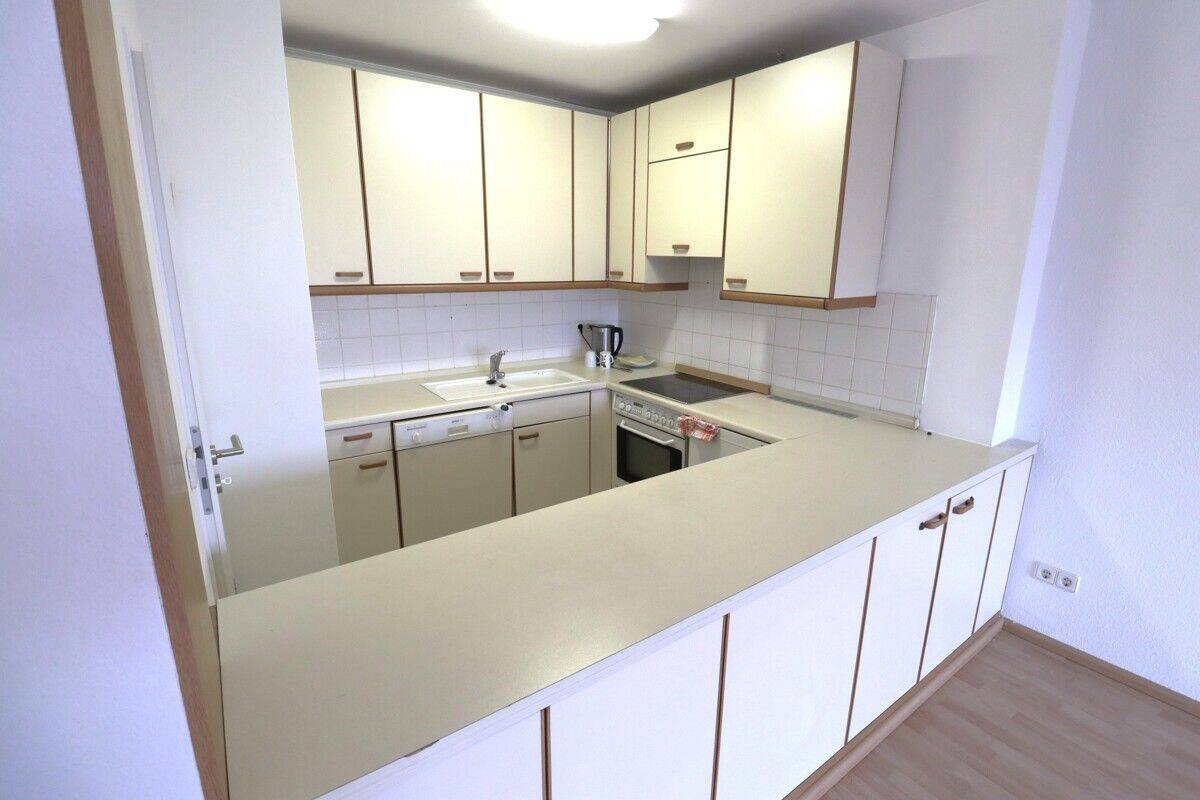 Zentral und doch ruhig in Wolfsburg + + + 2 Zimmer mit Aufzug + Südloggia + offener Küche, 38440 Wolfsburg