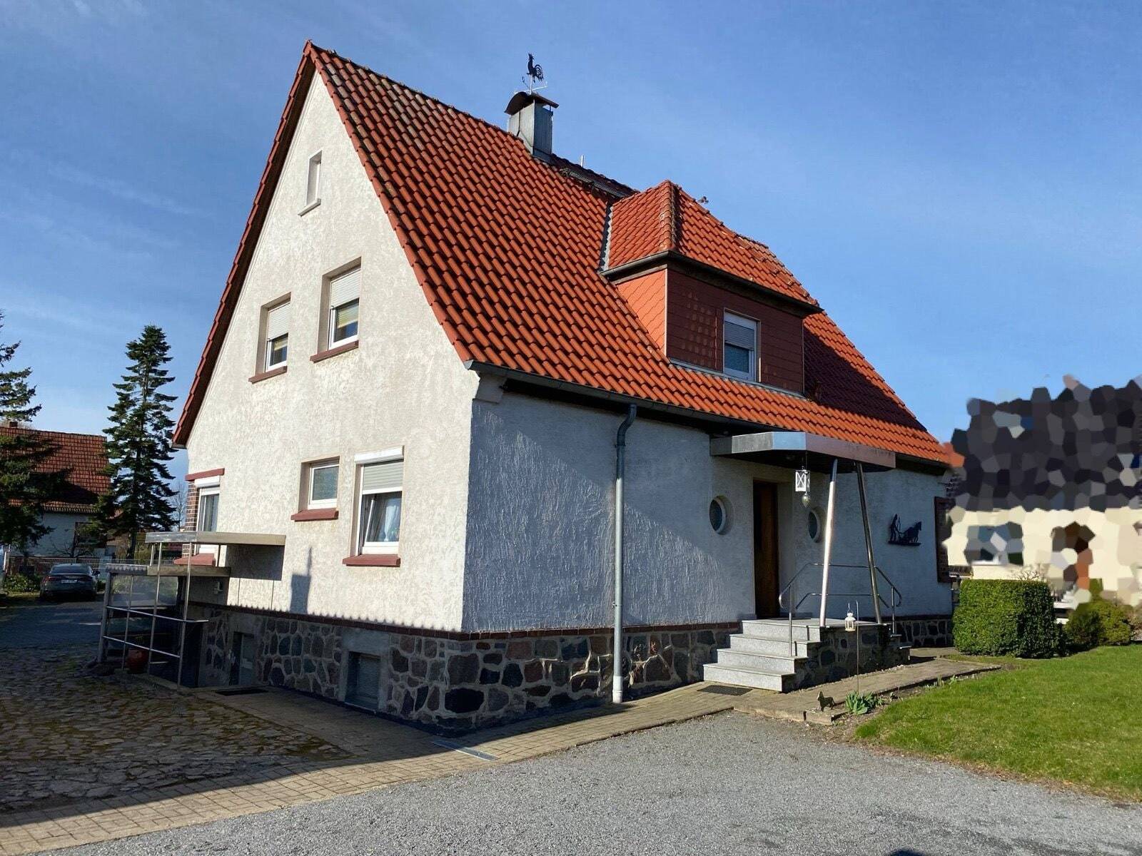 Viel Platz & viele Möglichkeiten: Haus mit großem Grundstück und Nebengelass !, 17217 Penzlin