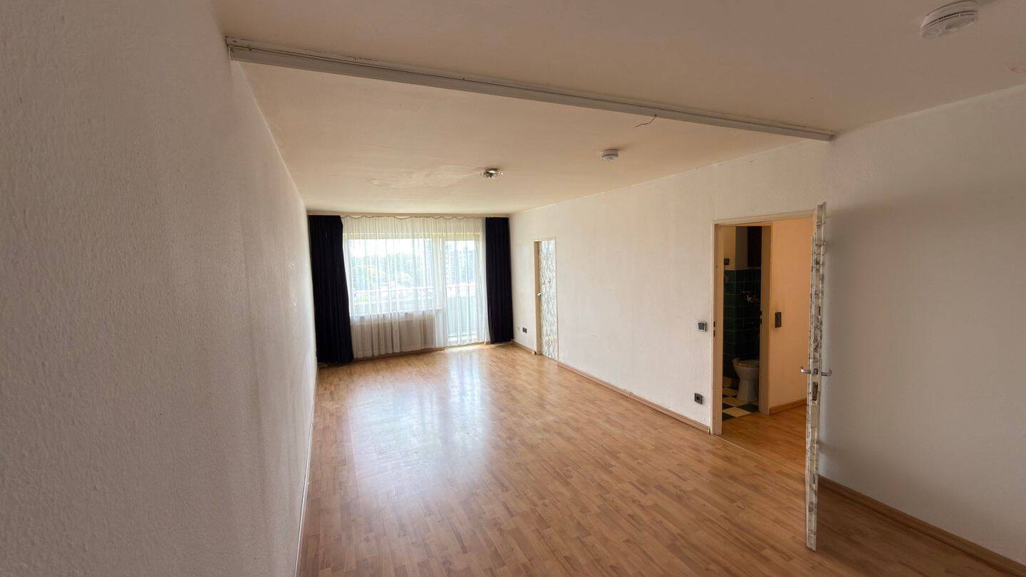 Wohnung Nähe Frankfurter Flughafen mit Balkon, 65795 Hattersheim am Main