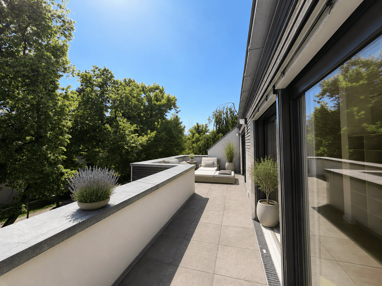 Luxusausstattung! 2 Ebenen mit EBK, Klimaanlage, 2 Terrassen und Garten in ruhiger Toplage!, 12307 Berlin (Tempelhof-Schöneberg Lichtenrade Marienfelde)