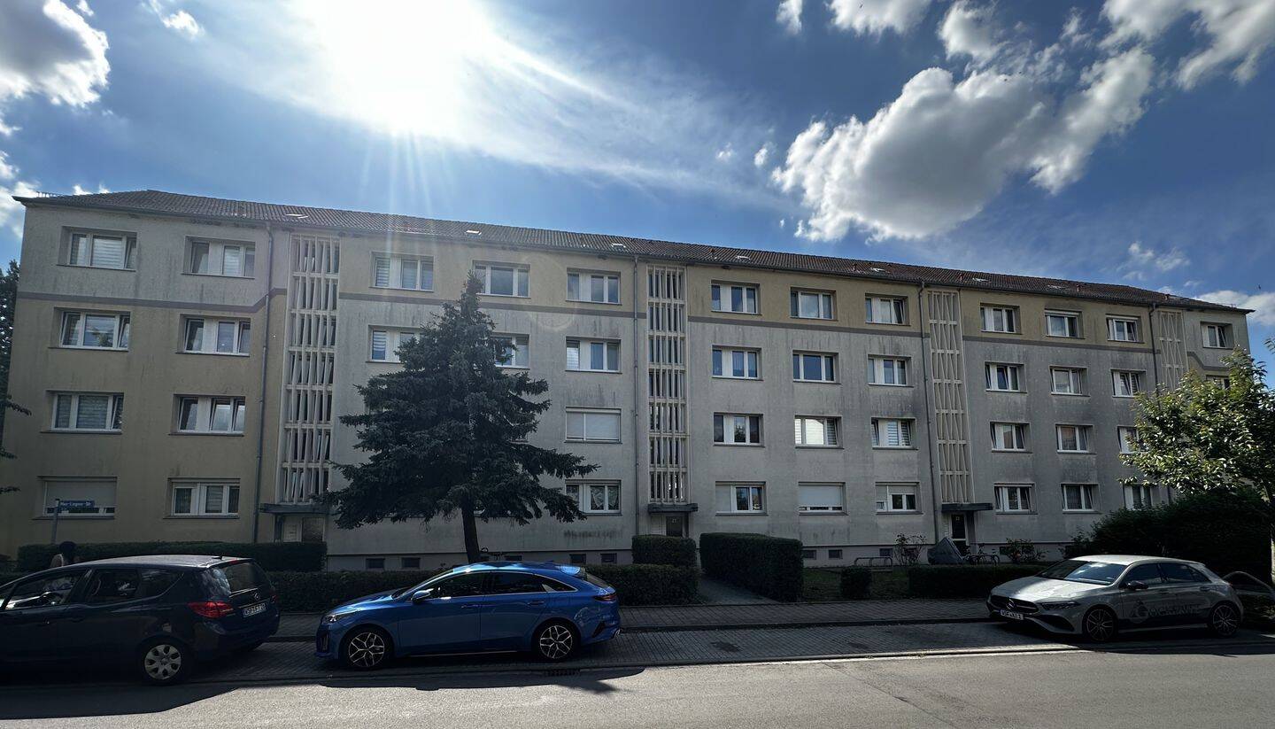 +++ 3 Eigentumswohnungen im Paket – Einzelverkauf möglich, 6667 Weißenfels