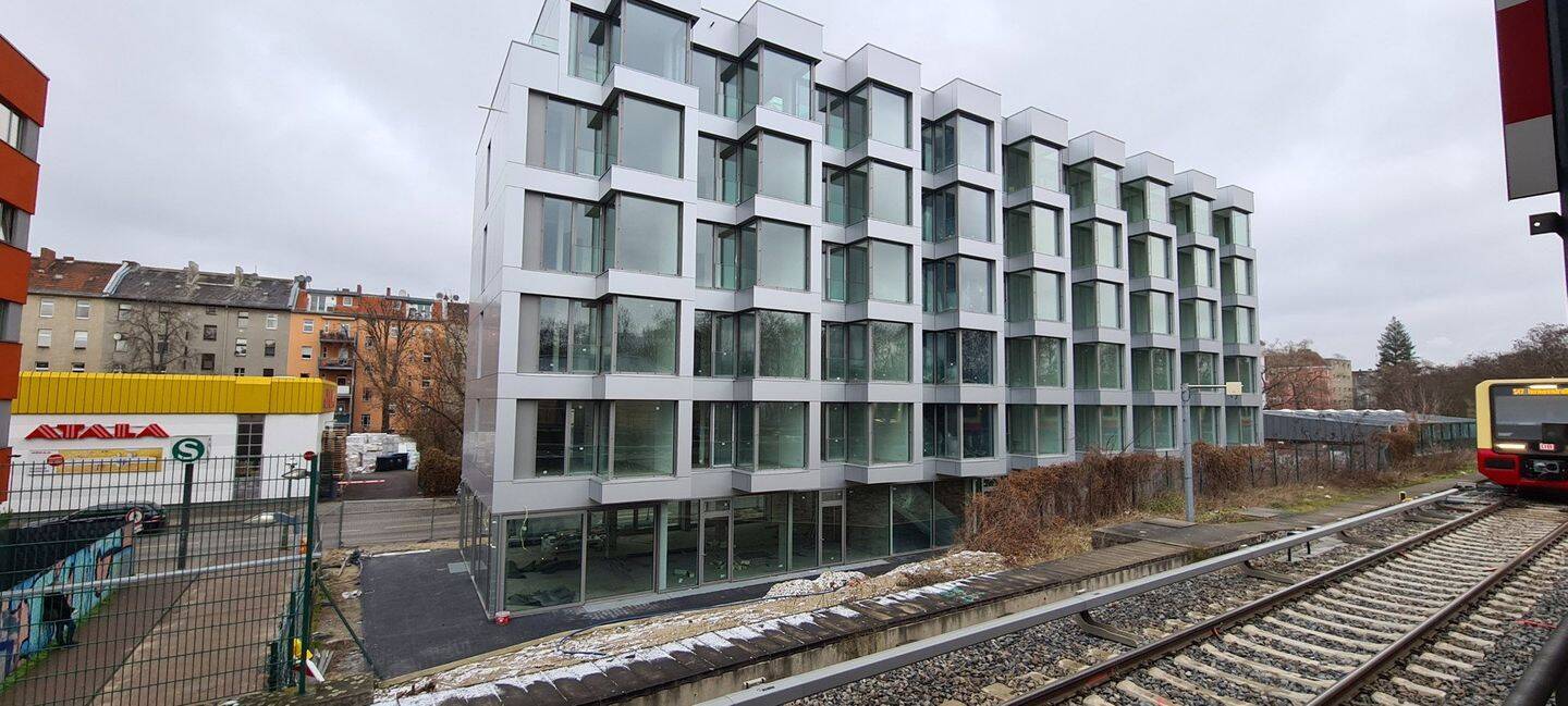 1-Zimmer-Wohnung direkt am S- u. U-Bhf Neukölln, 12055 Berlin (Neukölln)
