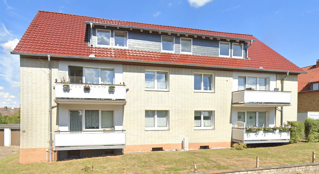 Gemütliche 3-Zimmer-Dachgeschosswohnung mit Einbauküche & Gartenmitnutzung in Sudheim, 37154 Northeim