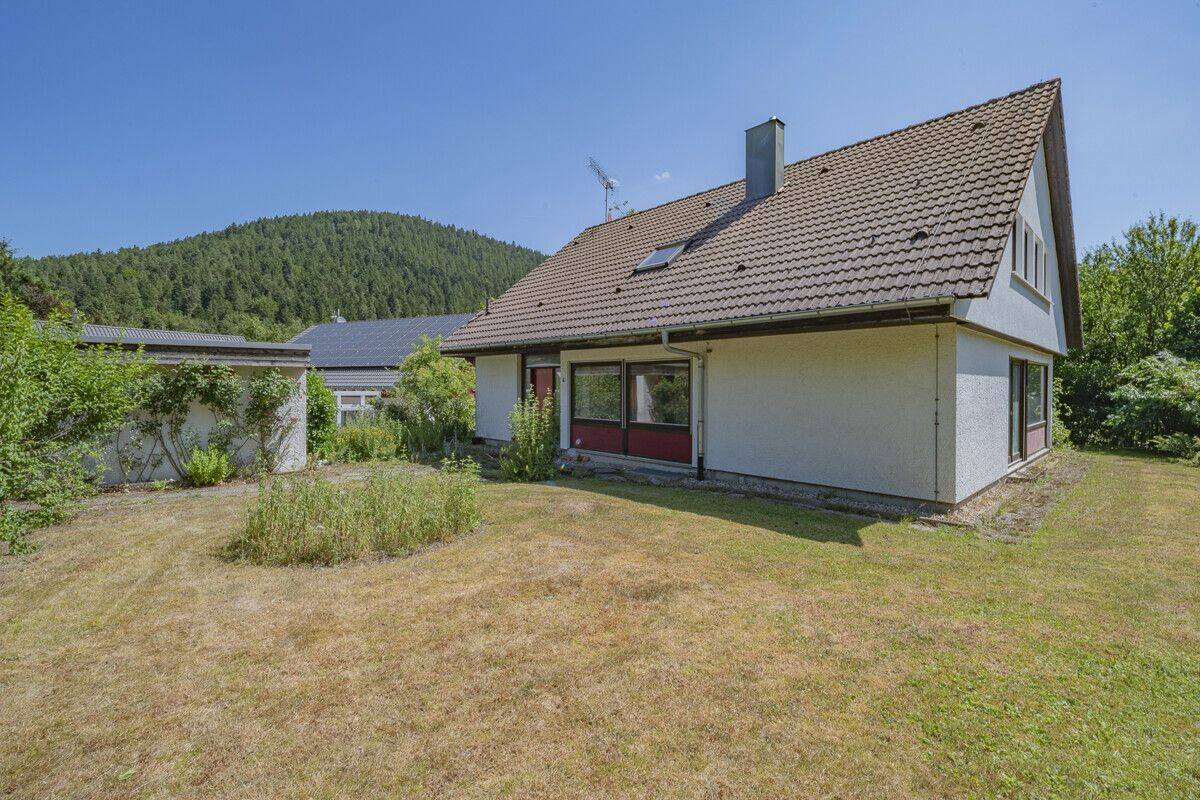 Na hier geht die Sonne auf! Freistehendes Haus mit vielen Möglichkeiten – sonnig, freistehend, attraktiv, 72275 Alpirsbach