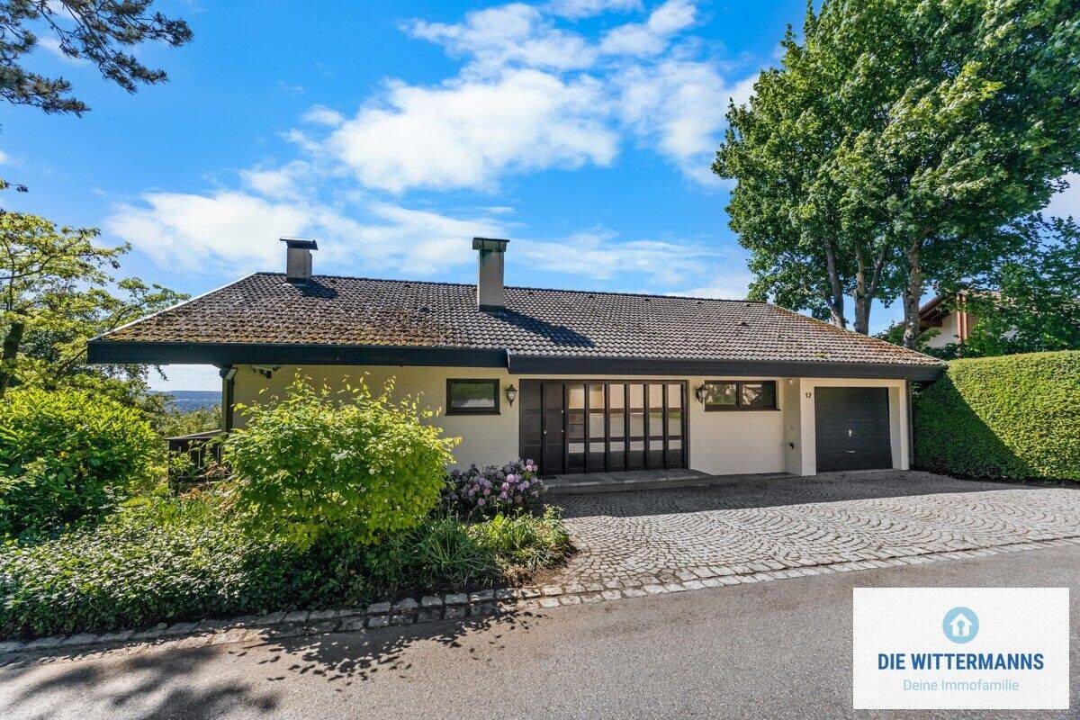 Großes EFH mit traumhaftem Ausblick in Weil am Rhein OT Ötlingen !!!, 79576 Weil am Rhein