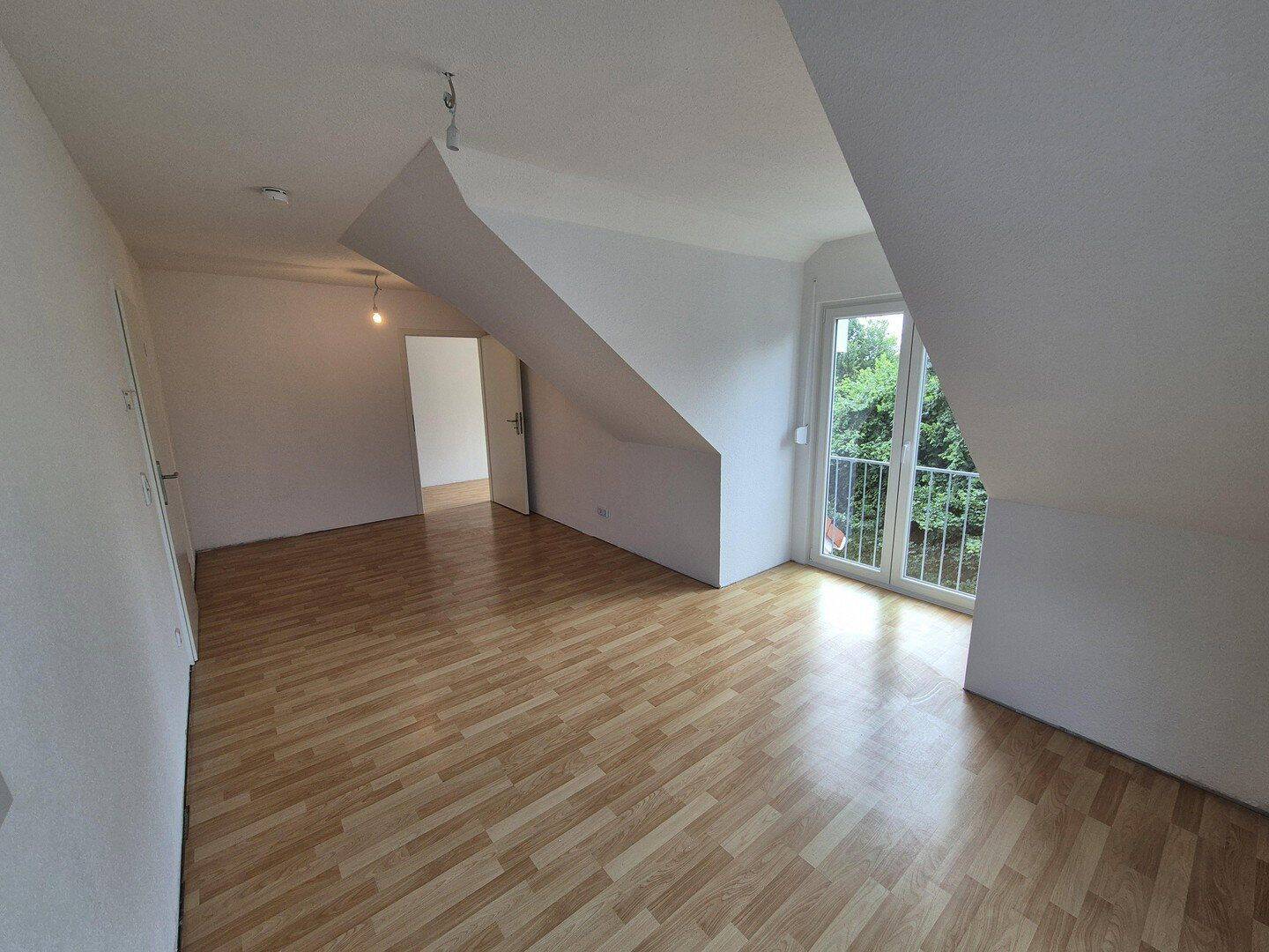 Renovierte 2-Zimmer Wohnung mit Küche, 16321 Bernau bei Berlin