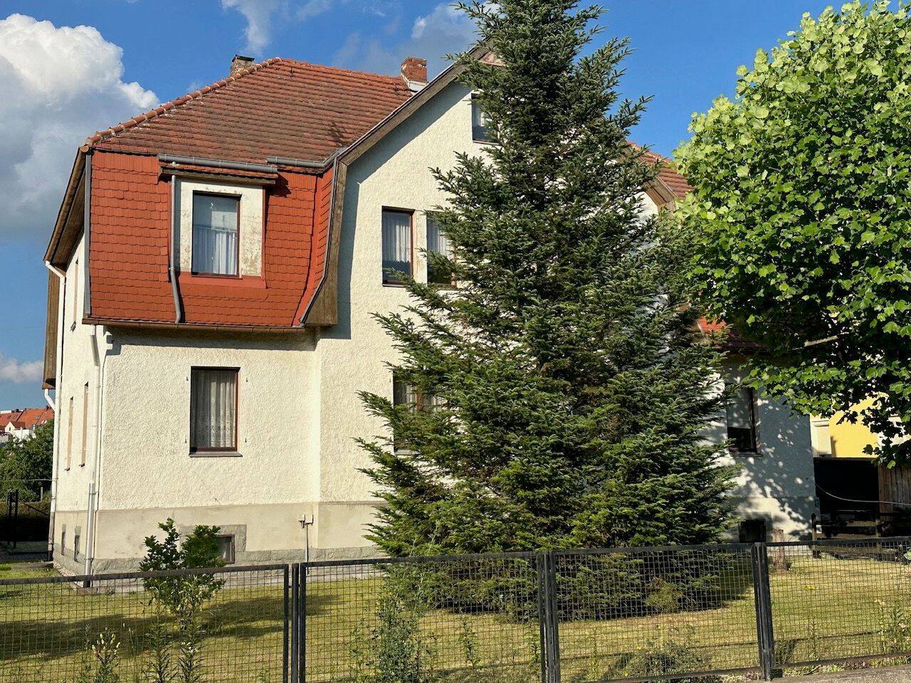 Freistehendes Zweifamilienhaus mit großem Potenzial und Ausbaureserve!, 1744 Dippoldiswalde