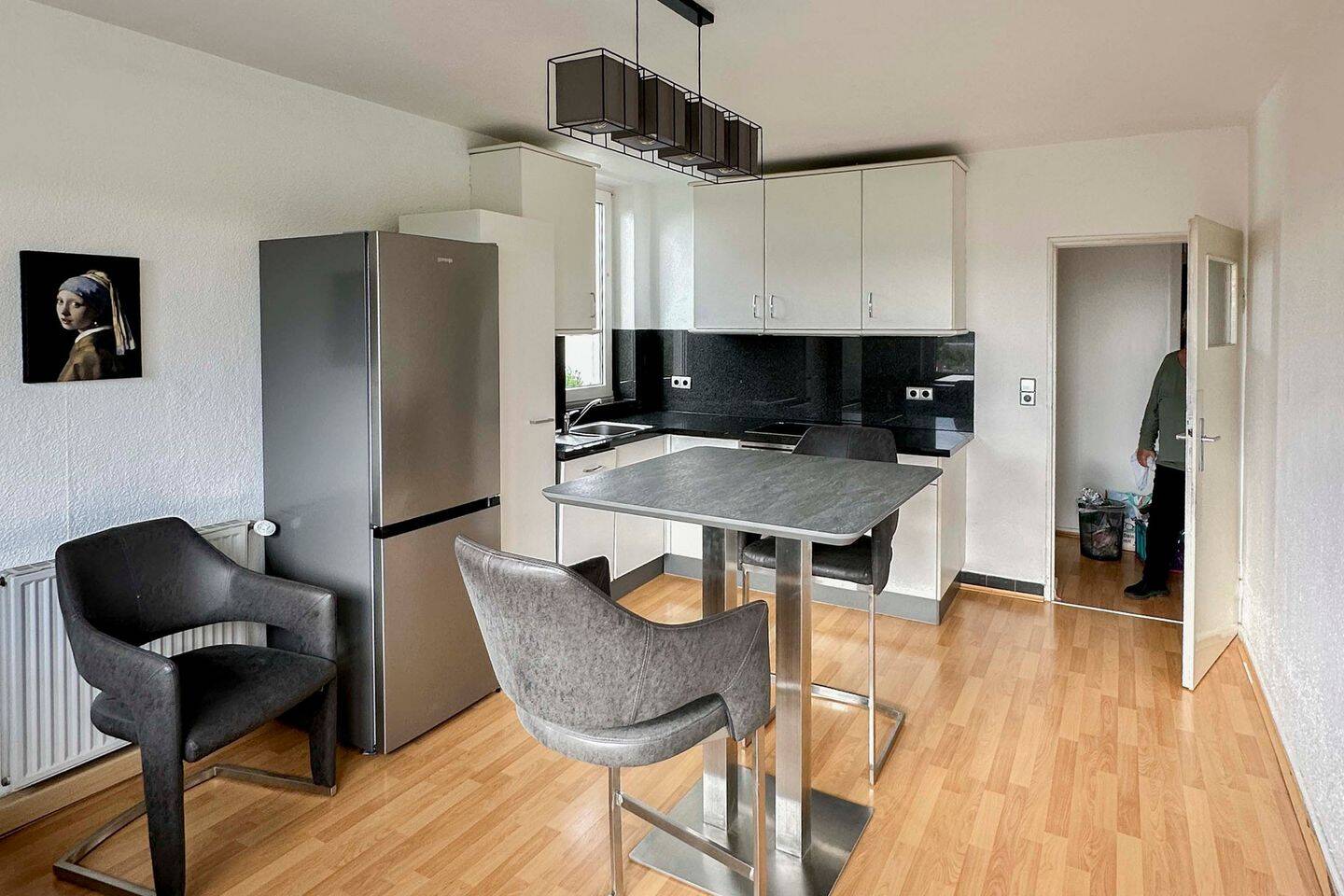 Möblierte gepflegte 53 m² Wohnung ruhig, mit EBK, Balkon und Stellplatz – Vorteil Erbpacht, 67065 Ludwigshafen am Rhein (Gartenstadt Maudach Mundenheim Rheingönheim West)