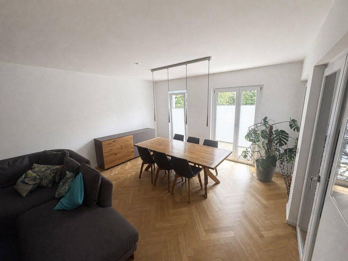 Exklusive 4-Zimmer-Gartenwohnung mit ca. 290 m² Garten und Hausgefühl am Riedberg, 60438 Frankfurt am Main (Kalbach-Riedberg Niederursel)