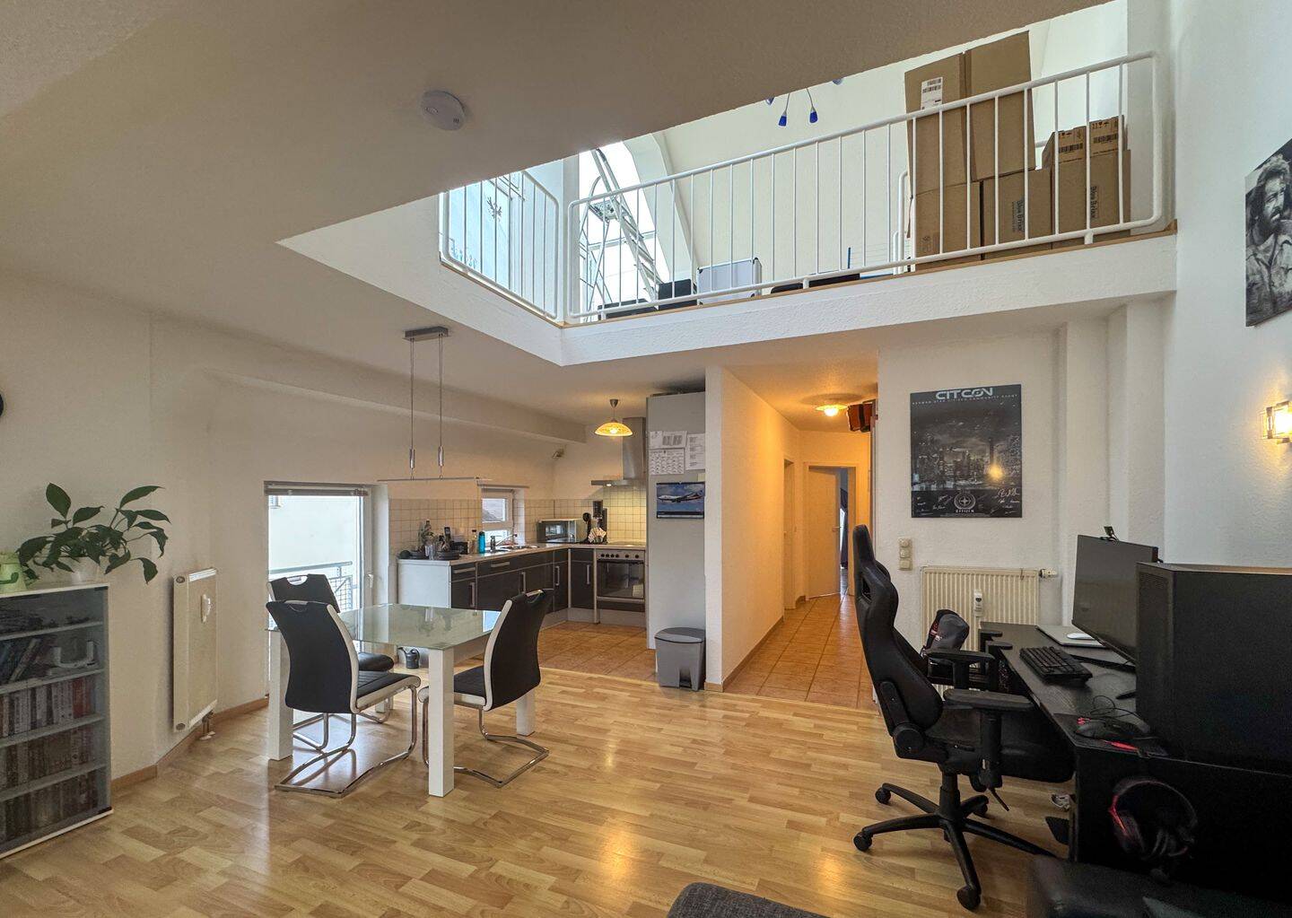 Gemütliche Dachgeschoss-Maisonettewohnung in Ober-Mörlen, 61239 Ober-Mörlen