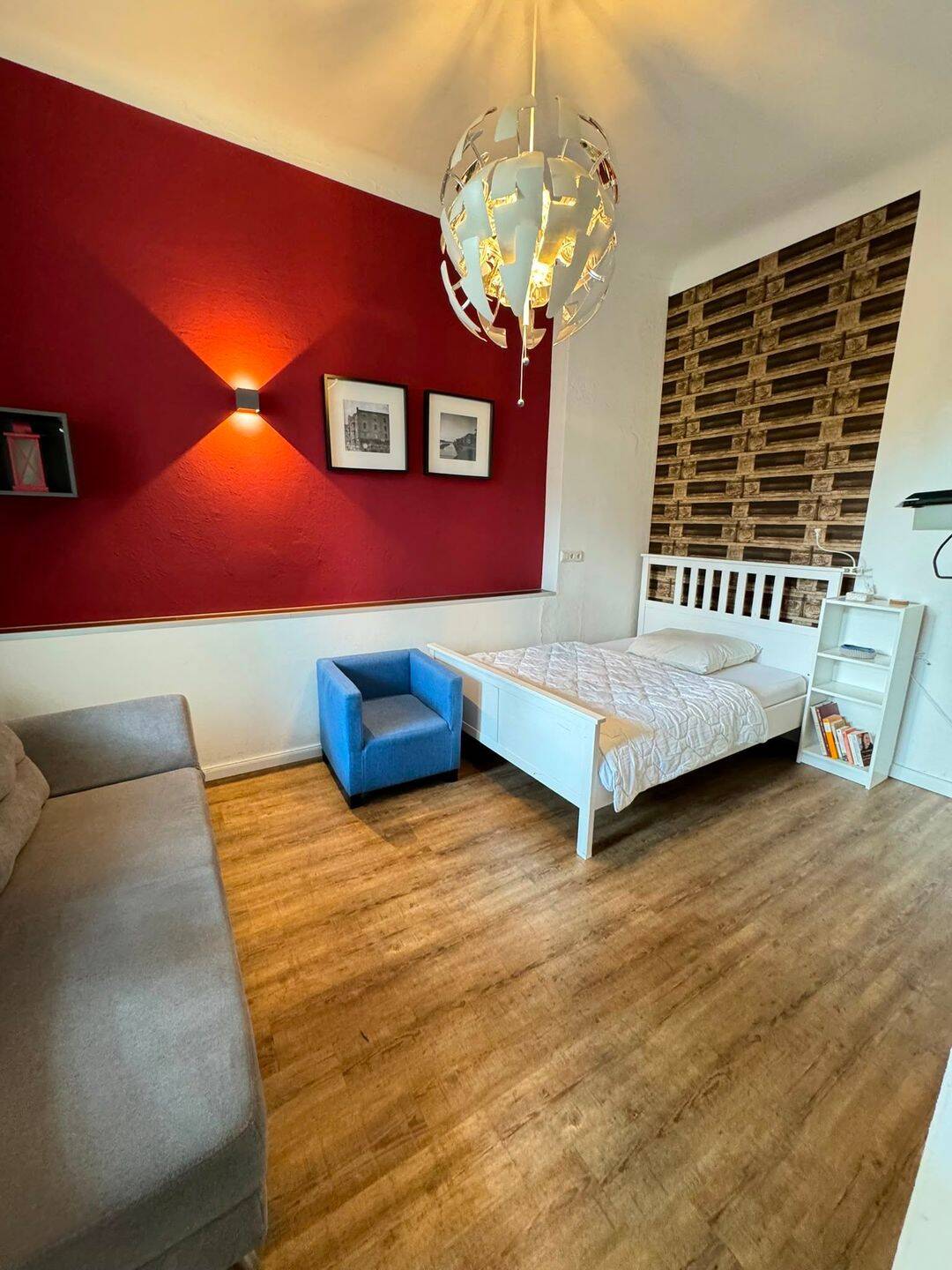 Möbliertes Apartment mit Balkon im Bremer Viertel-Furnished apartment with a balcony in Bremen’s Viertel district, 28203 Bremen (Fesenfeld Ostertor Steintor)