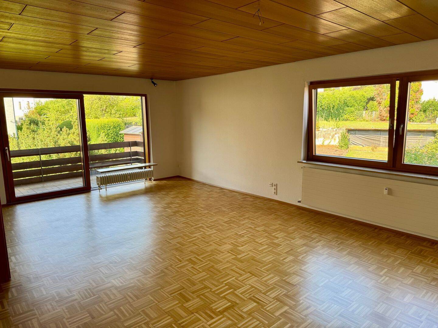 3,5-Zimmer-Wohnung mit drei Balkonen in bevorzugter Lage, 75180 Pforzheim (Büchenbronn Dillweißenstein Sonnenberg Sonnenhof)