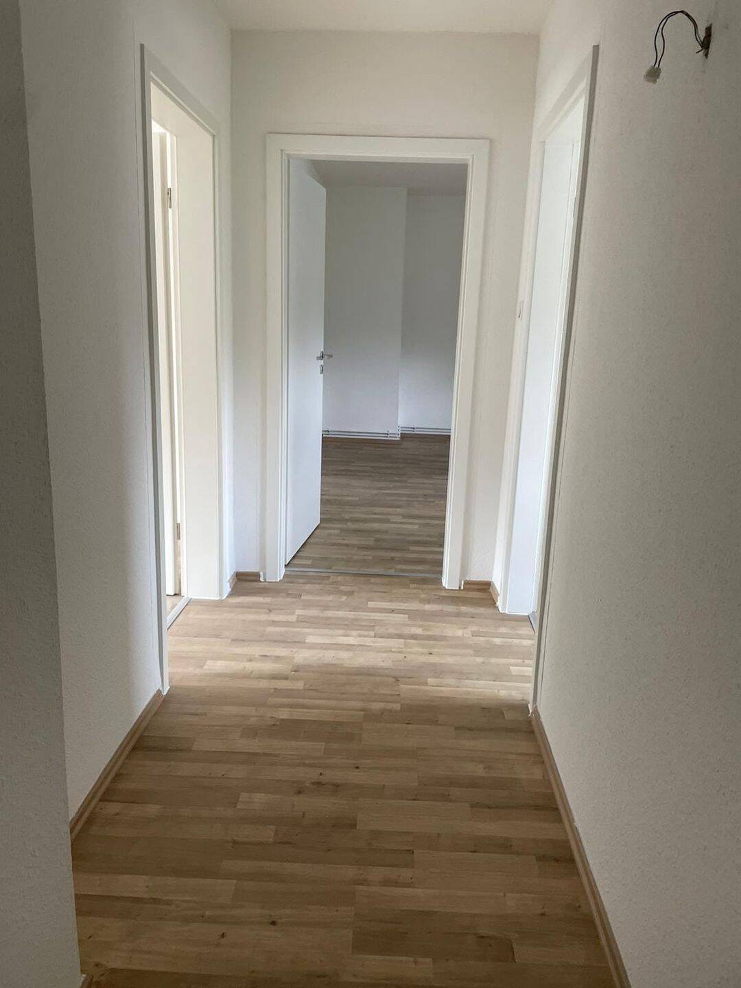 Helle 3-Zimmer-Dachgeschosswohnung mit, Badewanne & optionaler EBK in Wuppertal-Barmen, 42281 Wuppertal (Barmen)