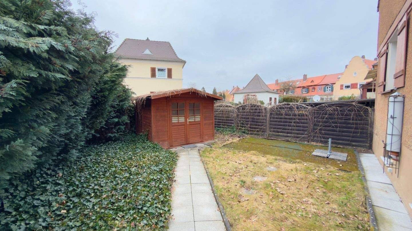 Doppelhaushälfte von ca 1912 im Ensembleschutz – Renoviert – 4 Zimmer, Garten mit platz für Kinder in Nürnberg-Werderau, 90441 Nürnberg (Gibitzenhof Sandreuth Schweinau Werderau)