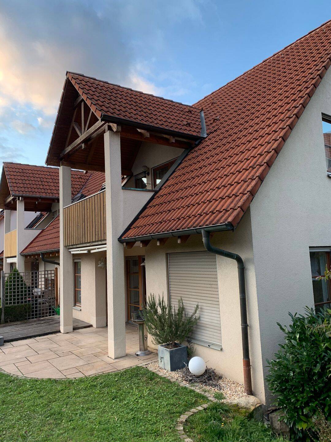 Hochwertiges Reihenendhaus mit TG-Direktzugang, Terrasse, Fußbodenheizung und wohnlichem UG, 73266 Bissingen an der Teck