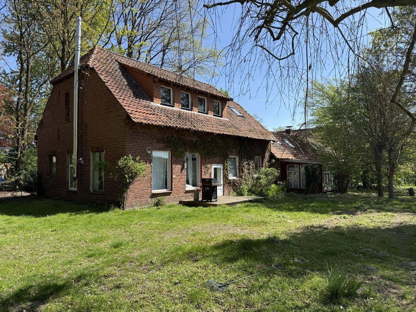 Für individuelle Köpfe: Historische Liegenschaft mit Entwicklungspotenzial – ohne Käuferprovision, 31535 Neustadt am Rübenberge