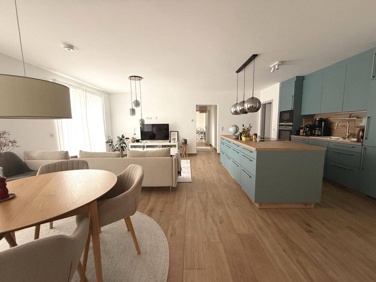 *** FAMILIENFREUNDLICHE 4 Zi. WHG. MIT GARTEN UND EBK ***, 63791 Karlstein a. Main