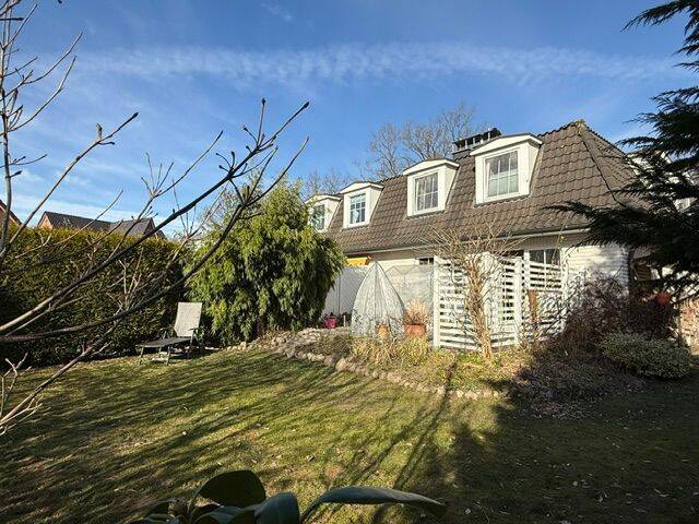 Top gepflegt*großz. S/W-Terrasse*Vollkeller*Carports*schöne Raumauftlg.*in grüner beliebter Wohnlage, 22941 Bargteheide