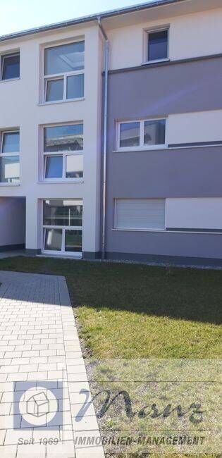 3,5 Zimmerwohnung mit sonnigem Balkon und Tiefgaragenstellplatz, frei ab 01.10.2026 in ruhiger Lage in Worblingen zu vermieten, 78239 Rielasingen-Worblingen