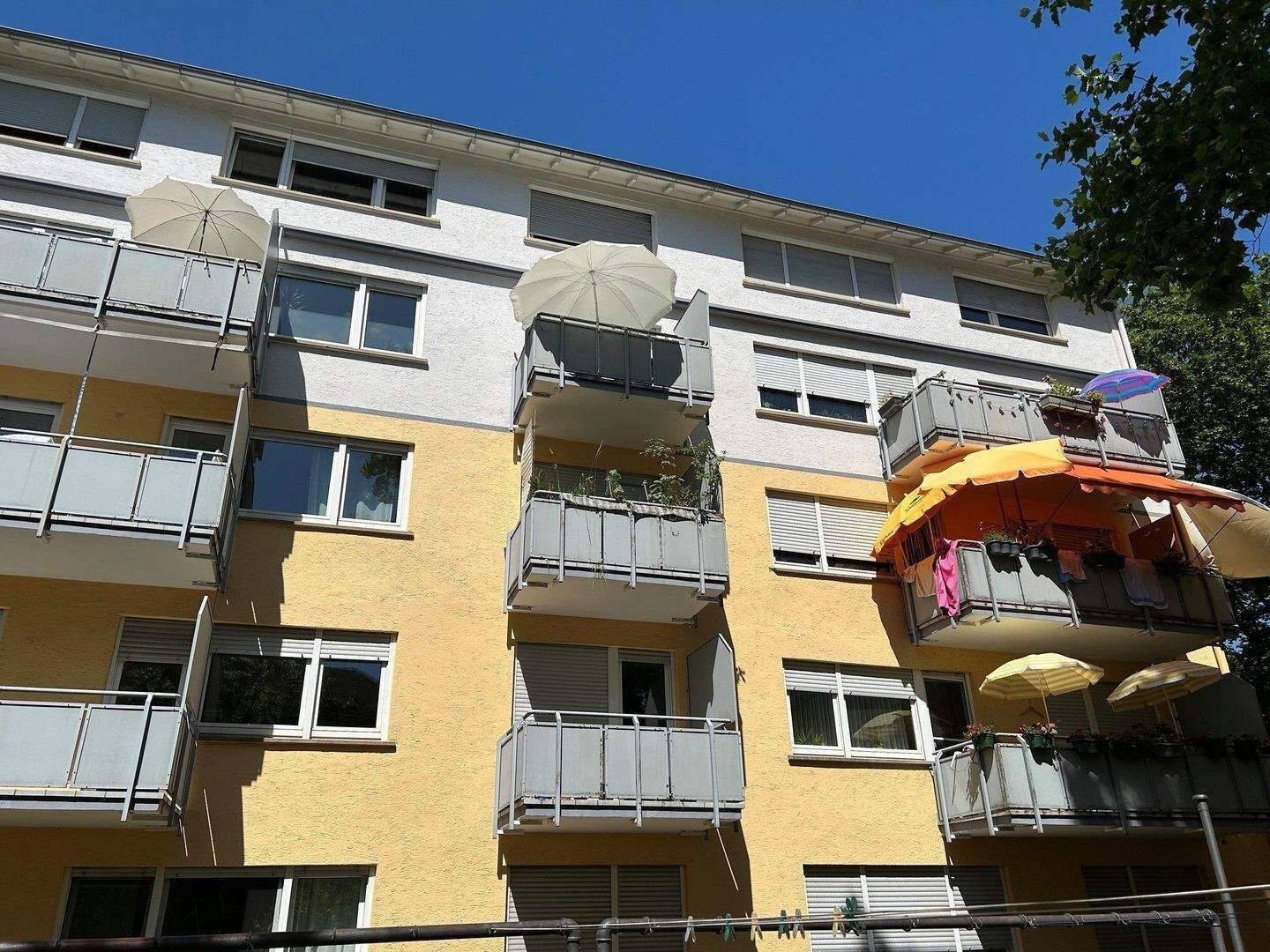Geräumige 4 Zimmer Wohnung in Freiburg – Zähringen, 79108 Freiburg im Breisgau (Brühl Herdern Hochdorf Lehen Zähringen)