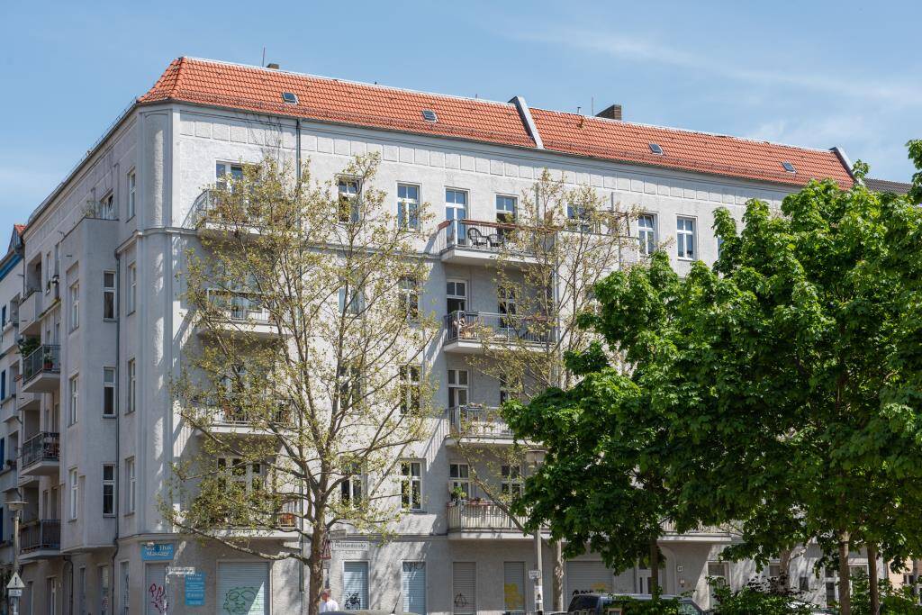Werden Sie Vermieter: Mit großzügig geschnittener 3-Zimmer-Mietwohnung im Berliner Prenzlauer Berg, 10407 Berlin (Pankow Kleingartenanlage Grönland Kleingartenanlage Neues Heim Kleingartenanlage Volkspark Prenzlauer Berg Prenzlauer Berg)