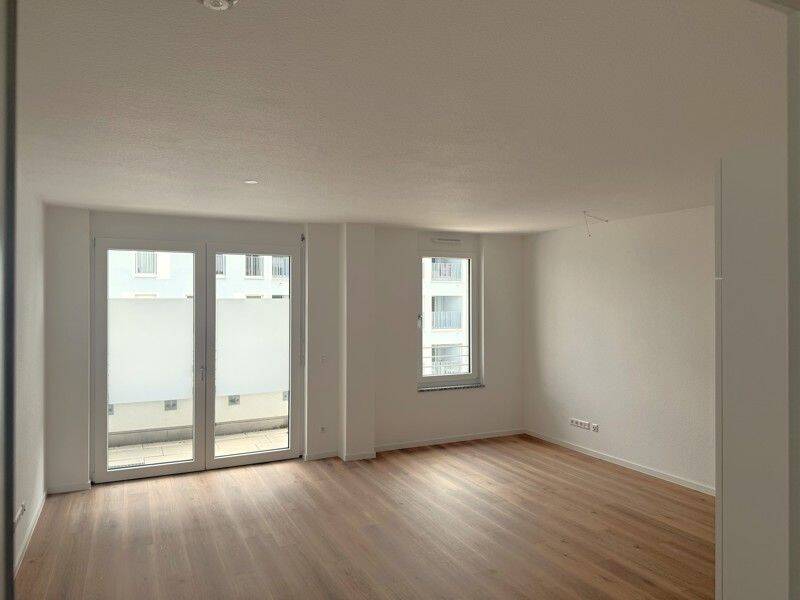 Willkommen in Ihrer Wohlfühloase! Tolle 1,5-Zi-Wo. (mind. einer d. Mieter 65+) auf 50m² + EBK + Balkon!, 89231 Neu-Ulm