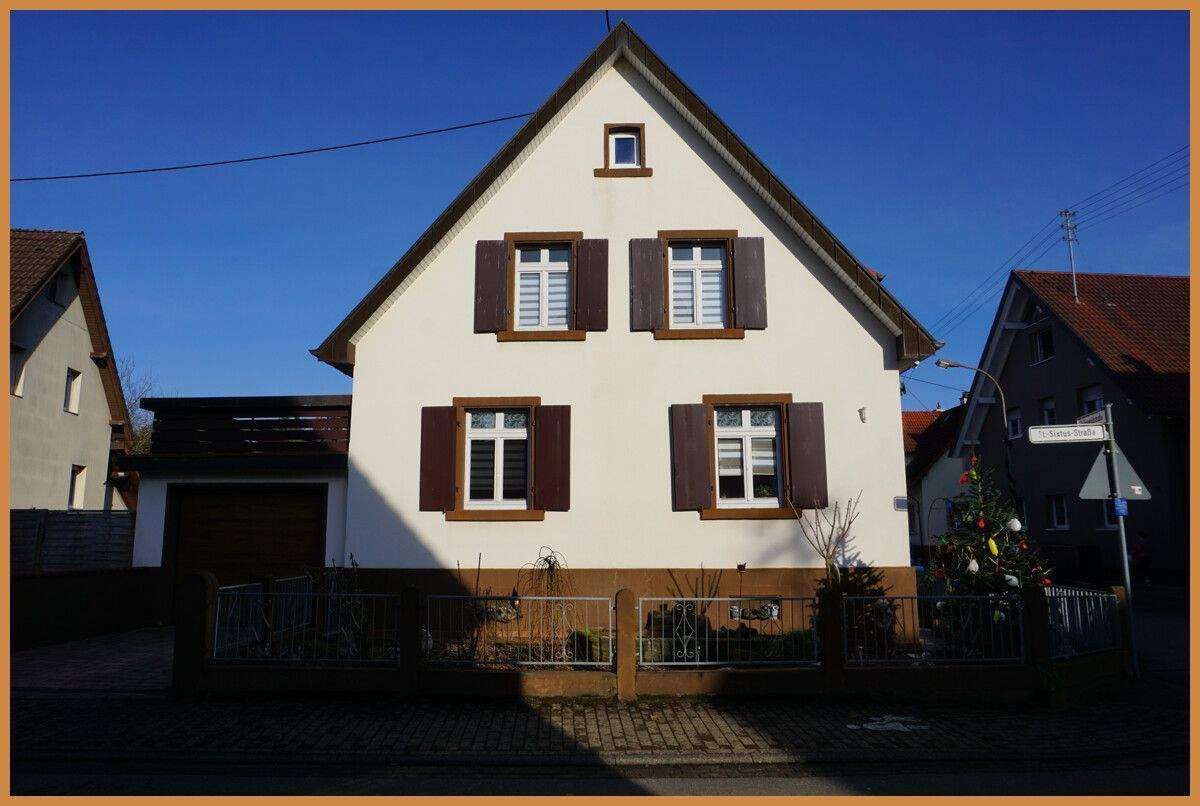 Ihr neues Zuhause mit Platz für die ganze Familie – gepflegtes 2-Familien-Wohnhaus in Zunsweier!, 77656 Offenburg