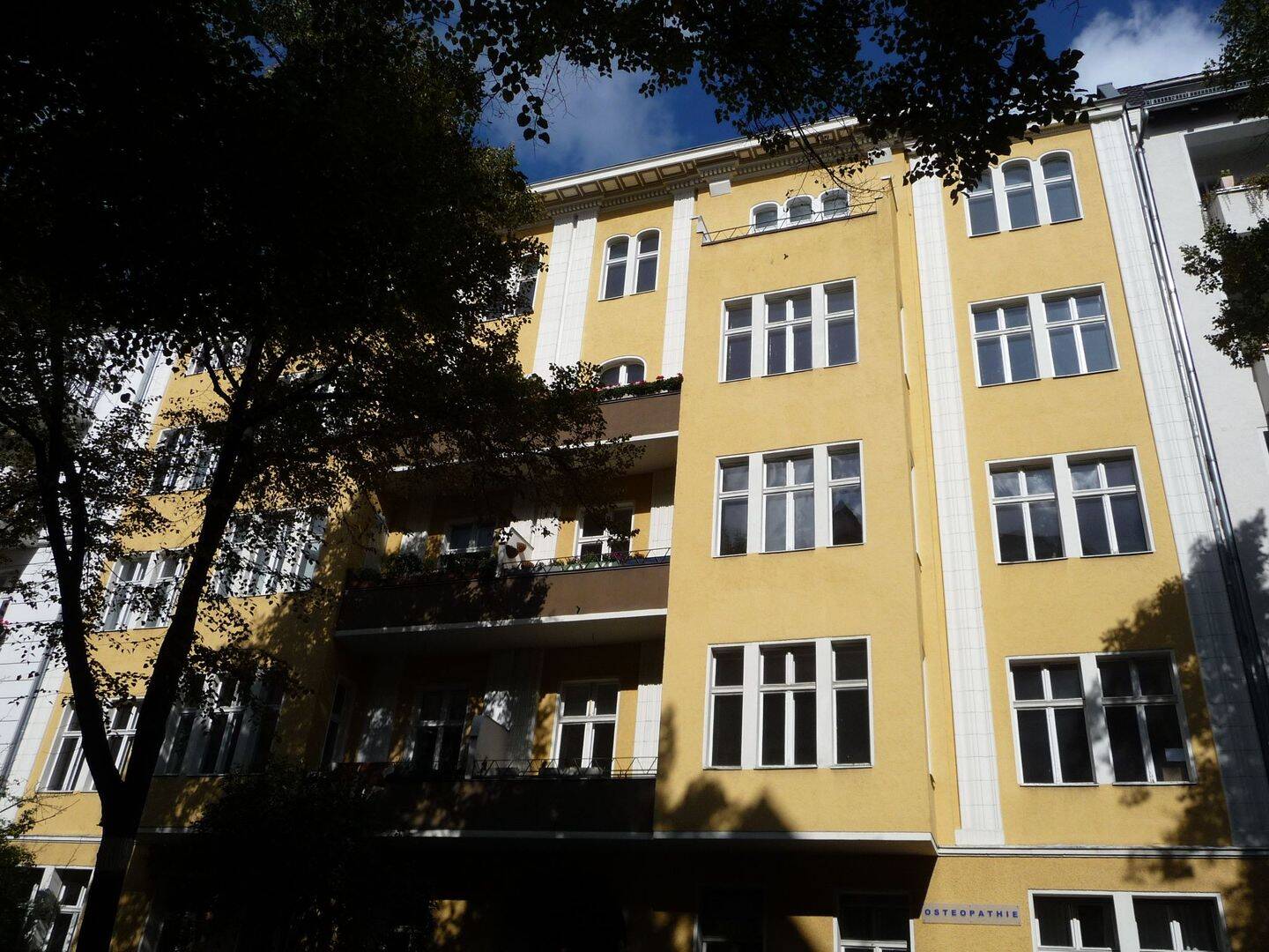Gehobener Altbauklassiker mit Parkett, Balkon, EBK, Aufzug, 10629 Berlin (Charlottenburg-Wilmersdorf Charlottenburg)