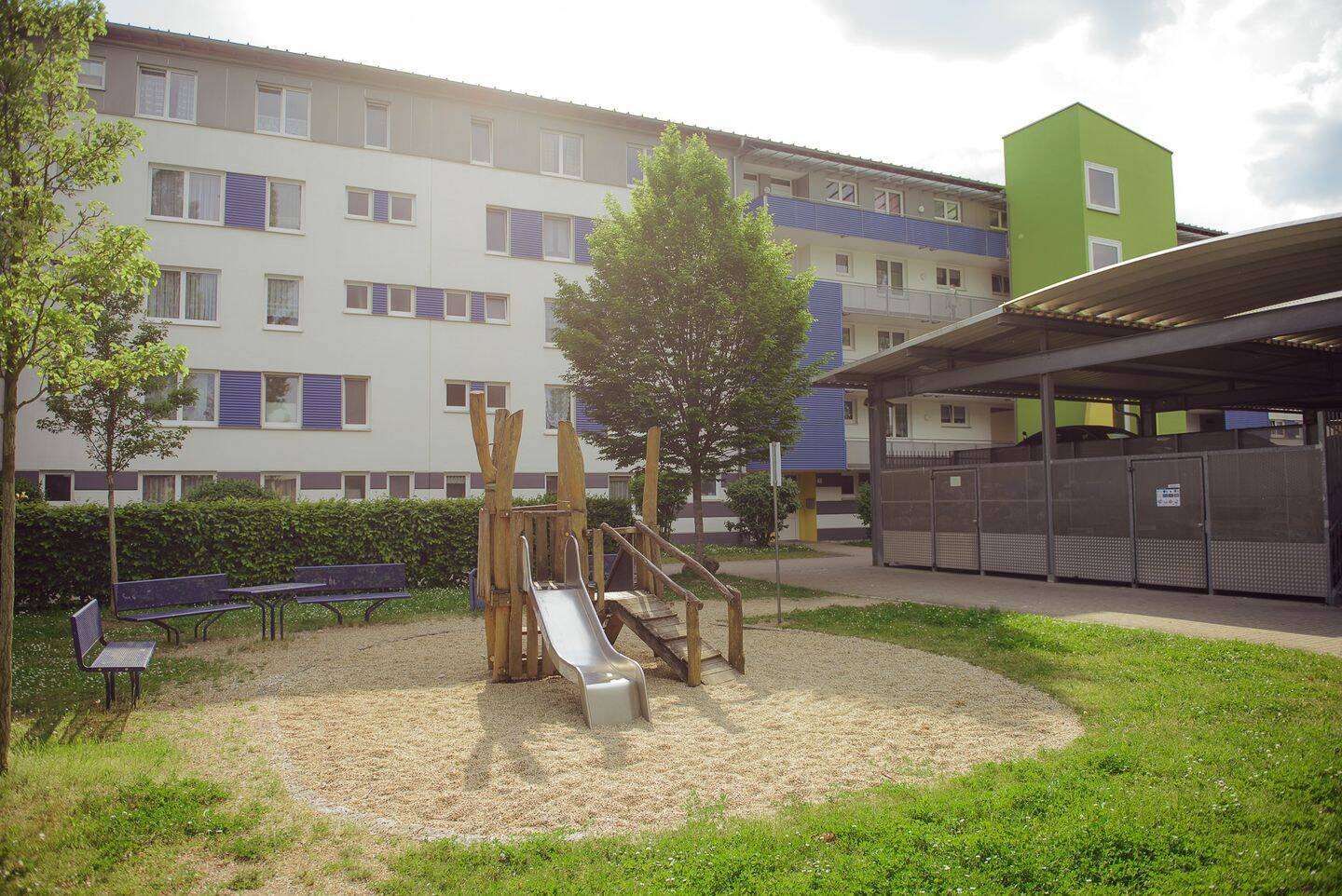 Familienfreundliche 4-Zimmer-Wohnung mit Balkon und durchdachtem Grundriss, 93055 Regensburg (Brandlberg-Keilberg Burgweinting-Harting Innenstadt Ostenviertel Schwabelweis)