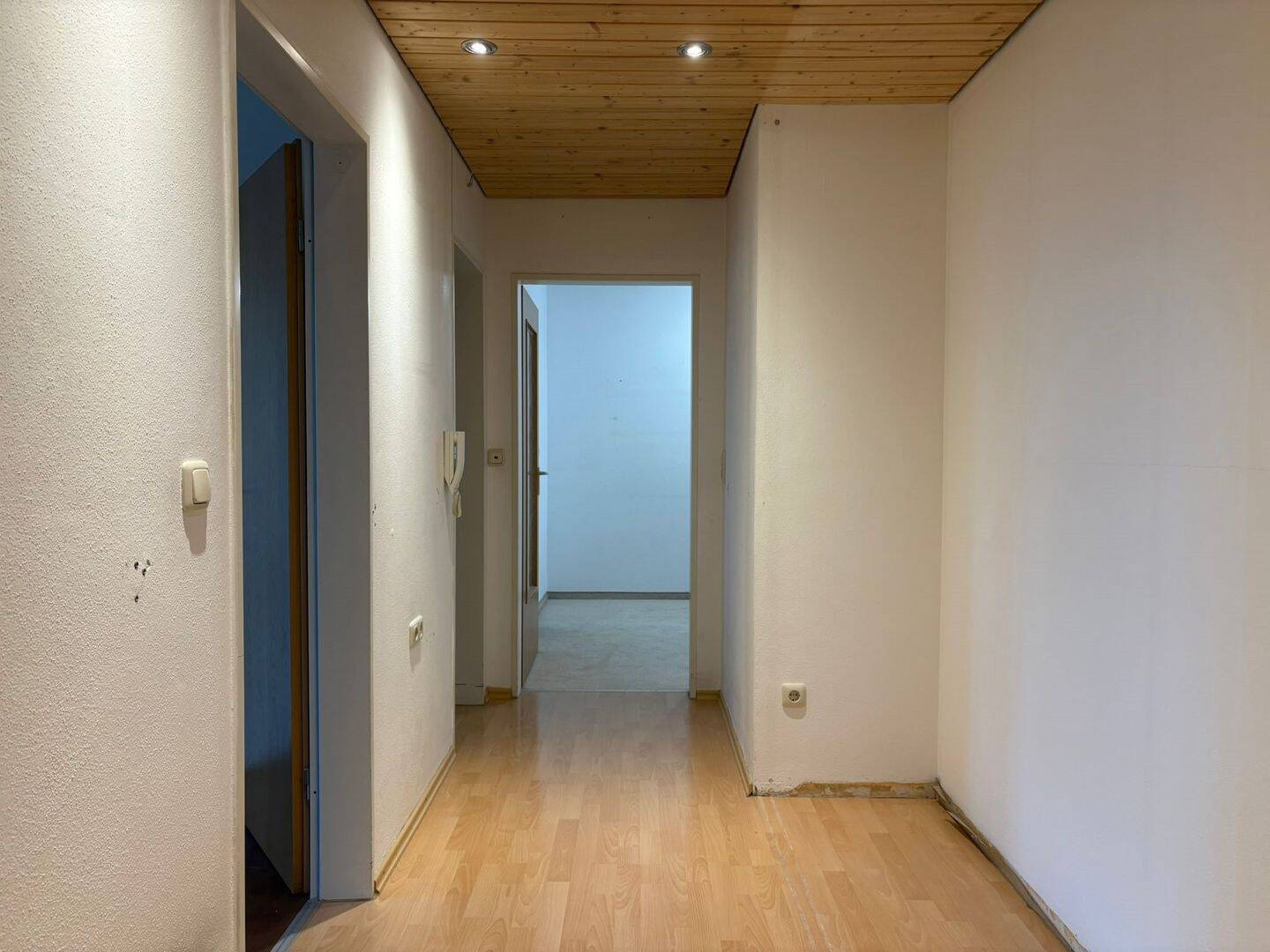 image-72759030
