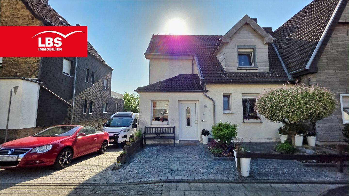 Stolberg! Charmante Doppelhaushälfte mit Sonnengarten, 52222 Stolberg (Rhld.)