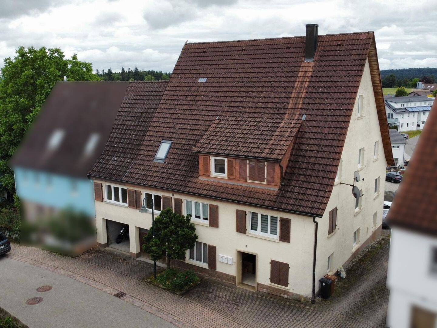 Viel Platz und Potenzial: Bauernhaus mit 3 Wohneinheiten in Bösingen, 72285 Pfalzgrafenweiler