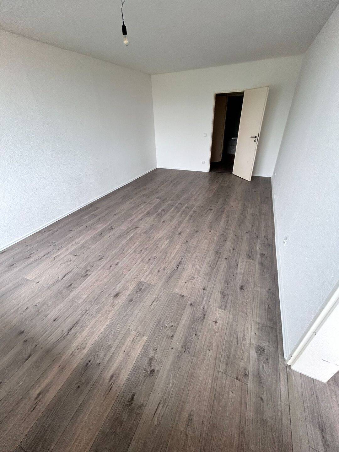 Balkonwohnung im 8. Stock mit 67 m² in Mönchengladbach-Römerbrunnen, 41238 Mönchengladbach