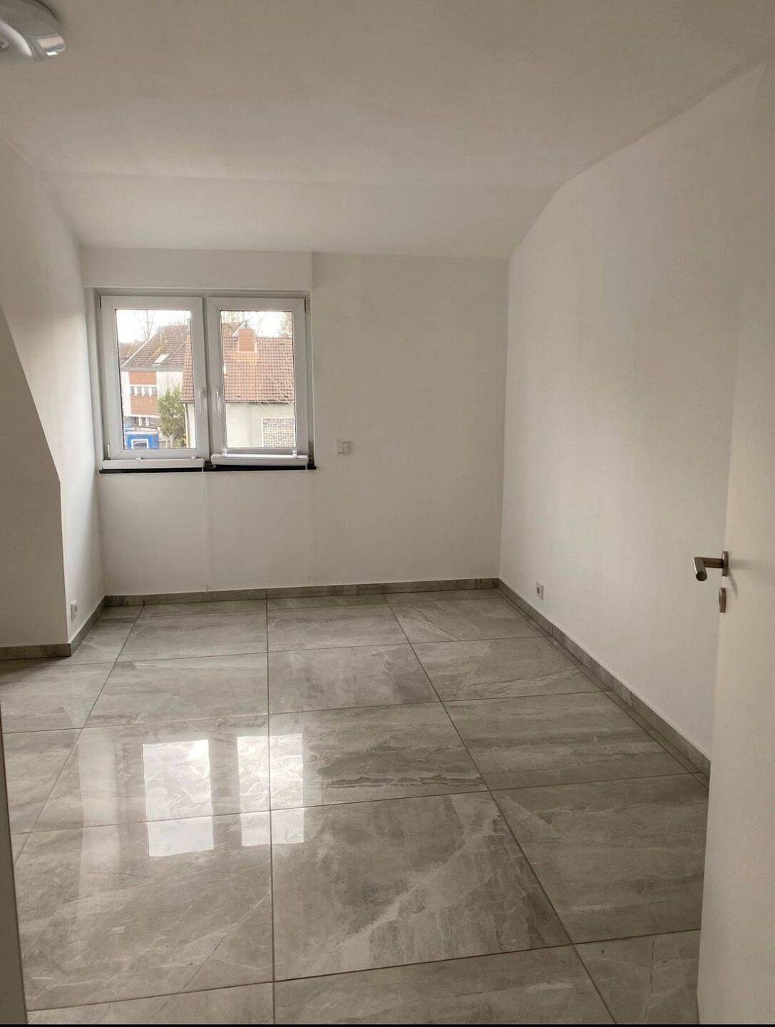 Schöne 2 Zimmer Wohnung in Köln Porz Eil, 51145 Köln (Porz Eil Elsdorf Urbach)