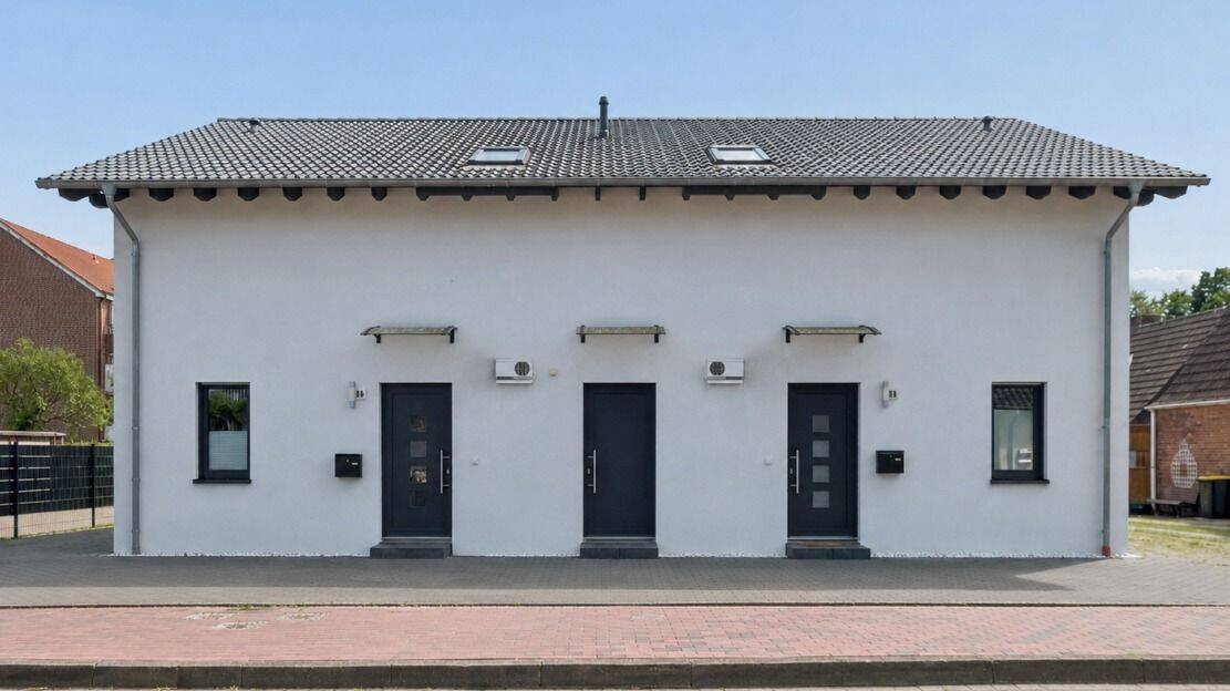 Modernes Wohnen auf höchstem Niveau –  Neuwertige Doppelhaushälfte mit hochwertiger Ausstattung, 22946 Trittau