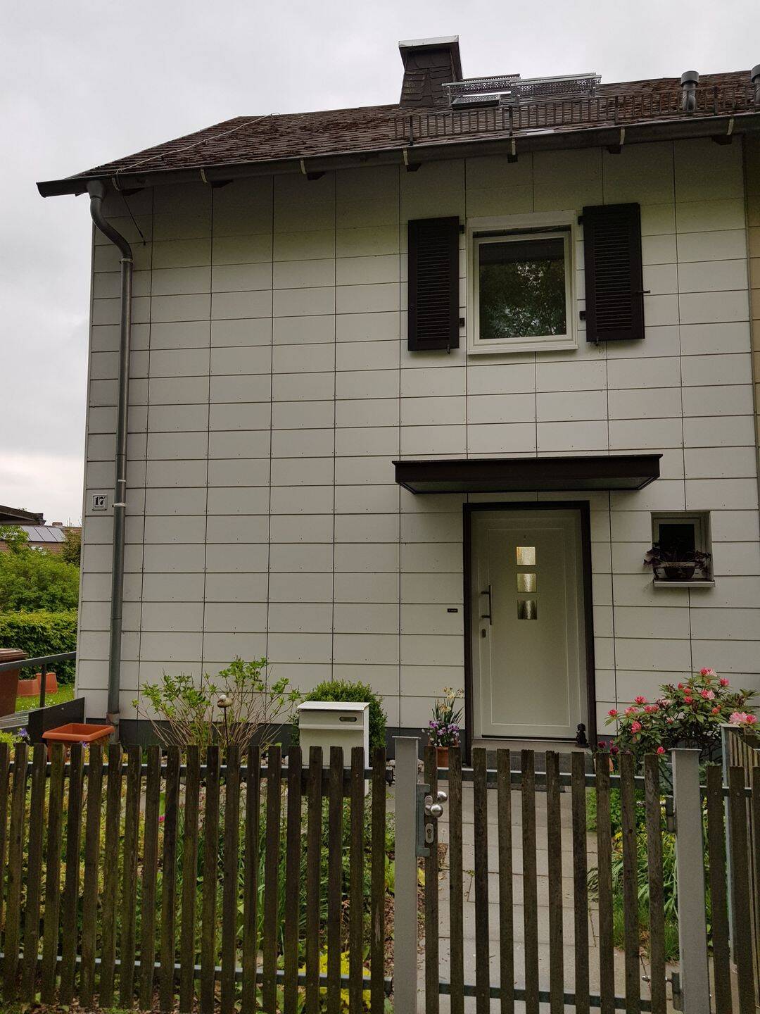 Doppelhaushälfte direkt am Wald, 95032 Hof (Eppenreuth Innenstadt Pirk)