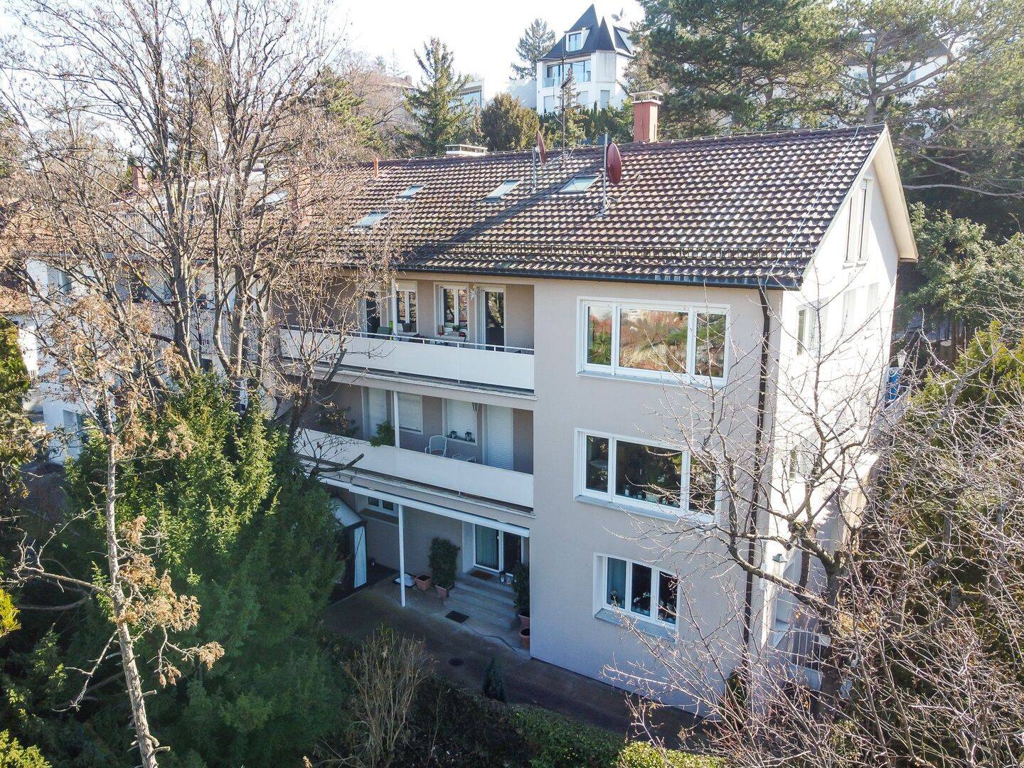 Aussichtsreiches Drei-Familien-Haus in Toplage auf dem Bopser, 70184 Stuttgart (Frauenkopf Mitte Ost Süd)