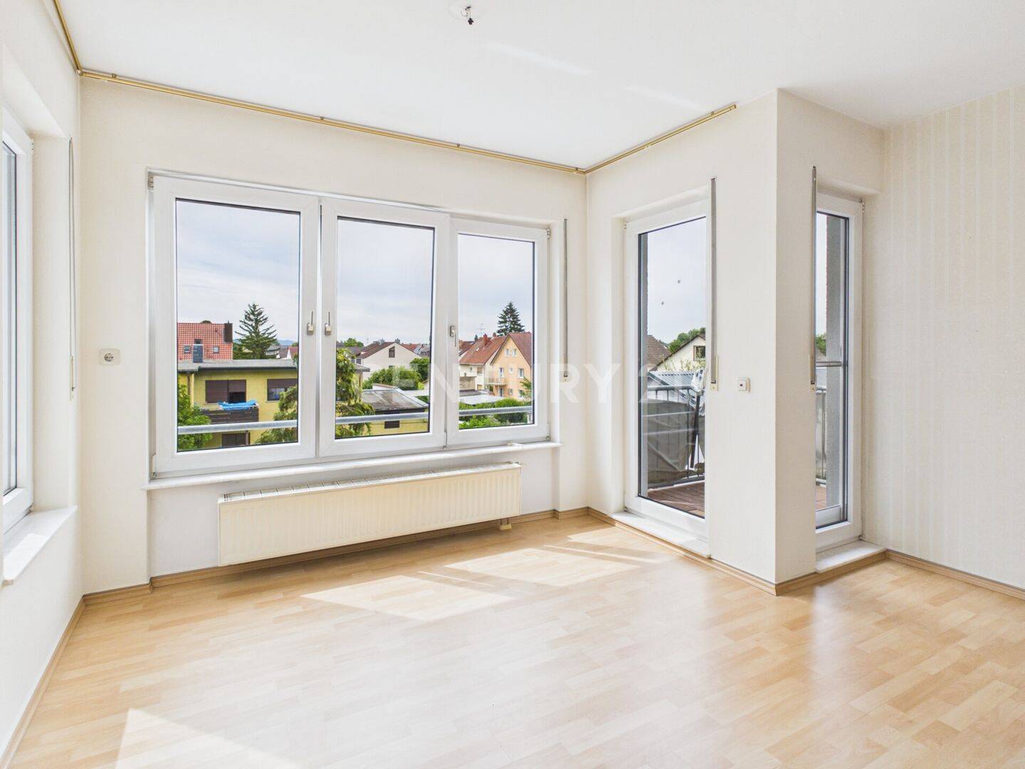 Komfortables Wohnen mit Aufzug und zwei Balkonen, 64625 Bensheim