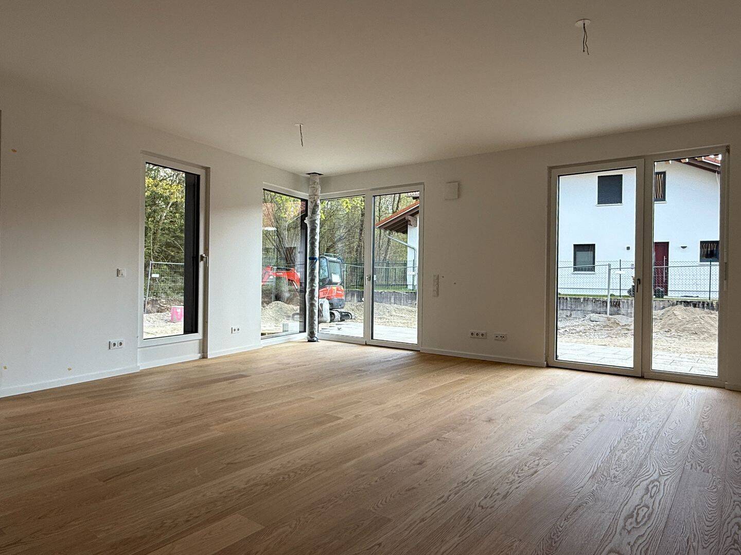 Hausgefühl auf zwei Ebenen mit Garten & zwei Balkonen, 82205 Gilching