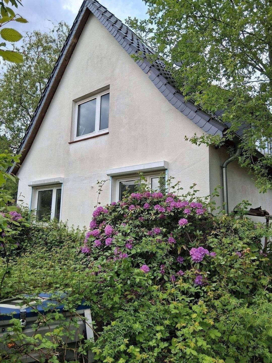 Erbpacht – Einfamilienhaus mit starken Renovierungsbedarf – in schöner Lage, 22175 Hamburg (Wandsbek Bramfeld)