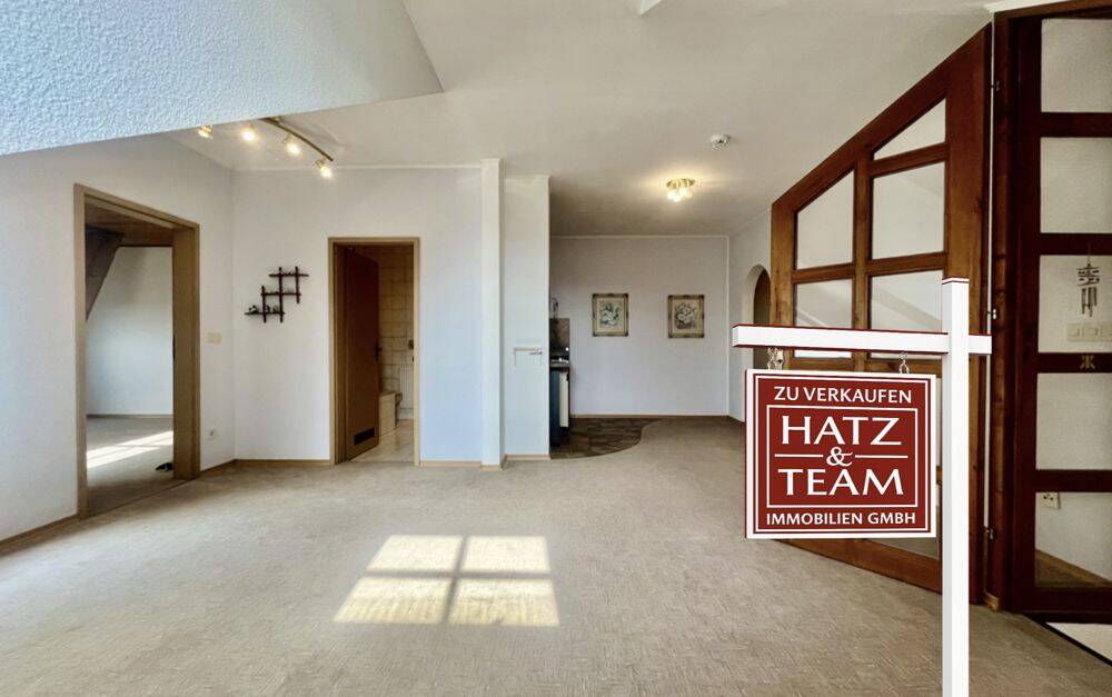 Penthouse-Feeling auf zwei Ebenen – großzügige Maisonette-Wohnung mit Dachterrasse und Weitblick!, 94034 Passau (Altstadt Grubweg Hacklberg Hals)